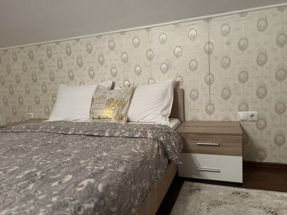 Pat cu noptiere si saltea