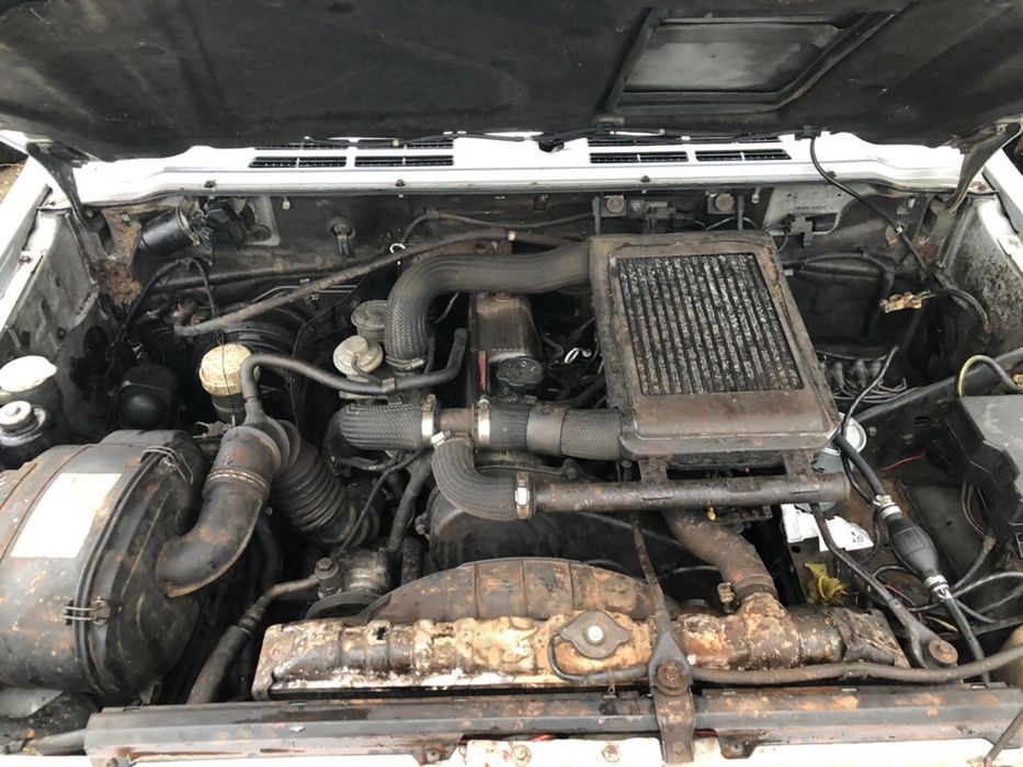 Mitsubishi Pajero 2.5D на части