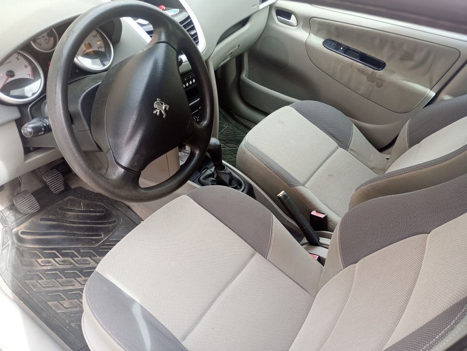 Peugeot 207 2007 benzină, 1.124 € — imagine 3