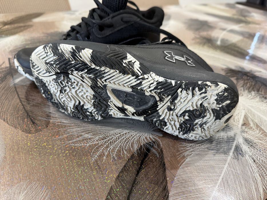 Маратонки under armour