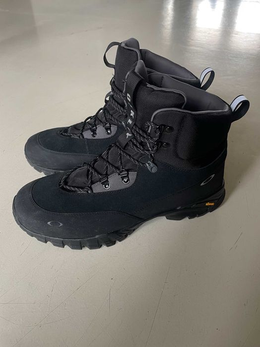 Vand Bocanci Oakley Vertex Black/Grey