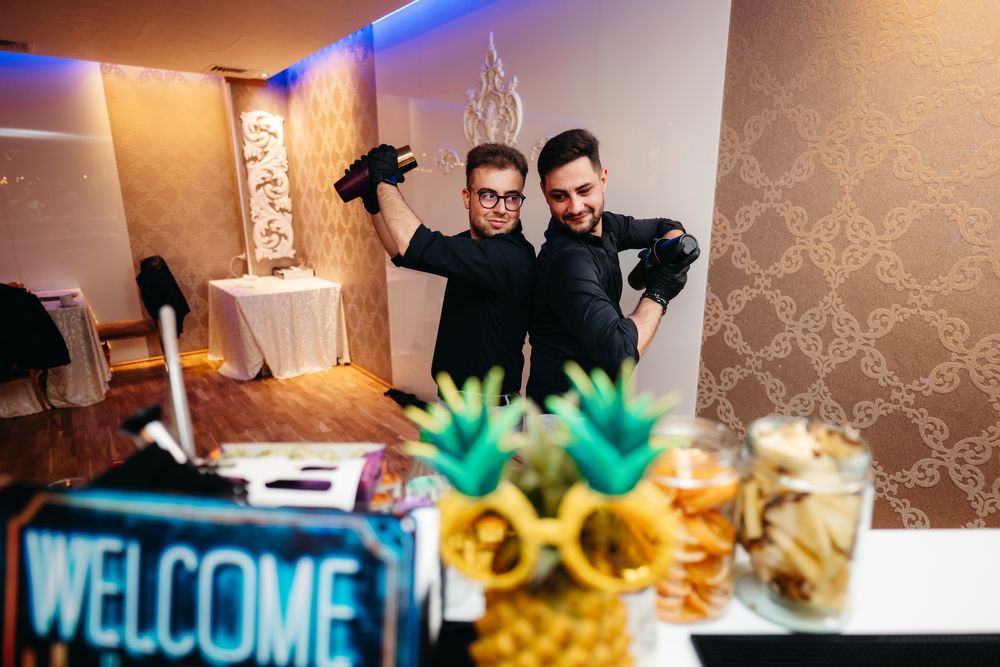 Bar Mobil / Tort de shot uri / Cocktail Bar / Servicii all-inclusiv!