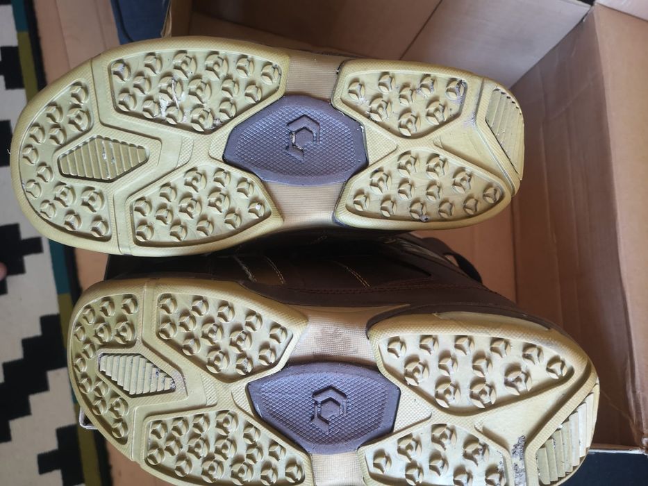 Boots      snowboard dama