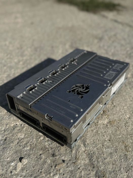 Усилвател HARMAN KARDON за mercedes w221