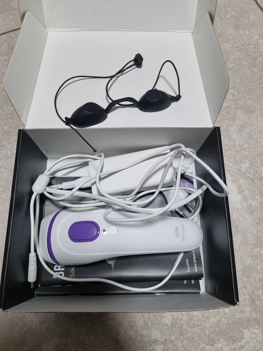 Epilator IPL Braun BD3001 - 250.000 pulsatii, SensoAdapt, Alb