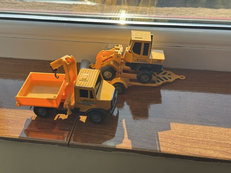 Machete metalice 1/32