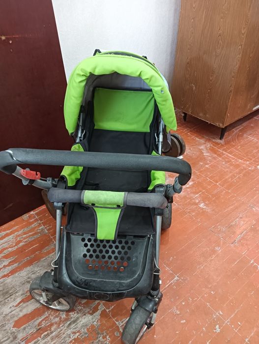 Каляска , большая.