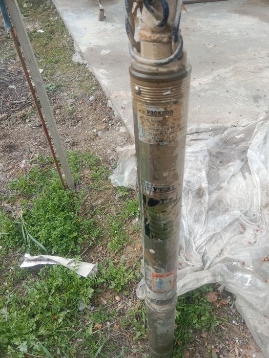 Glubinniy suv nasosi  pochti yangi  zòr iwlaydi  narxi 1mln. Keliwilad