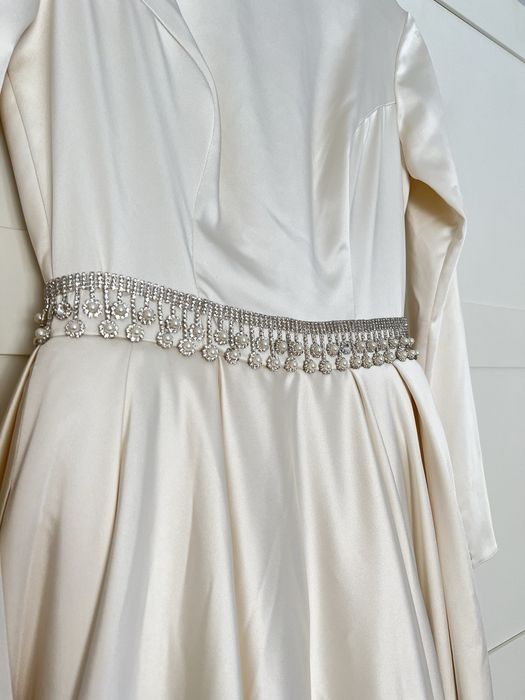 Продам шикарное свадебное платье