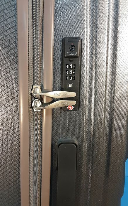 Troler premium ELLA ICON material rezistent ABS - NOU - 330 Lei