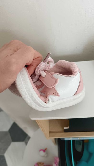 Бебешки/ детски обувки 24 номер