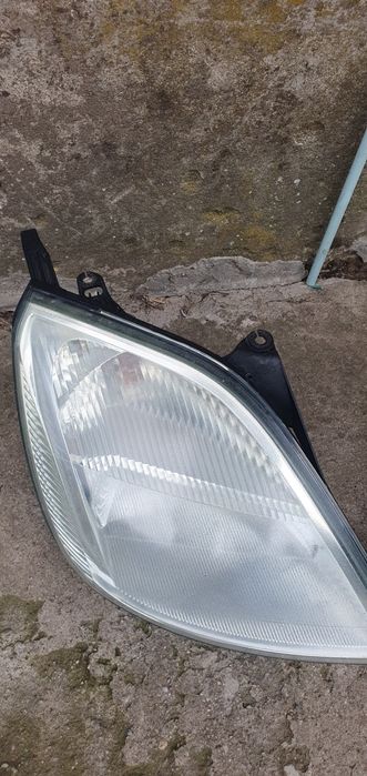 Far ford fiesta 2003