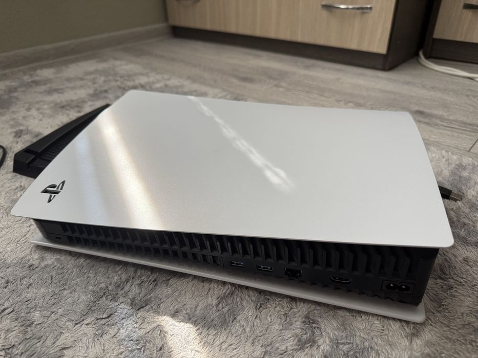 Playstation 5 Disc Drive + 4TB Памет + 2 Стойки