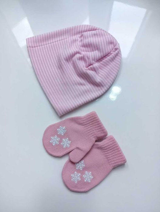 Детско розово палто - Ново с етикет + ПОДАРЪК нови ръкавички + шапка