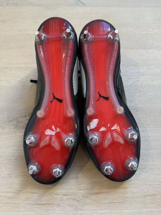 Ghete fotbal Puma One 18.1 profesionale