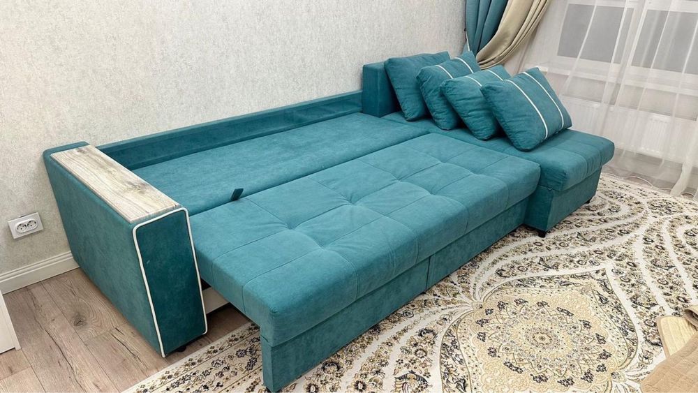 Продам диван угловой