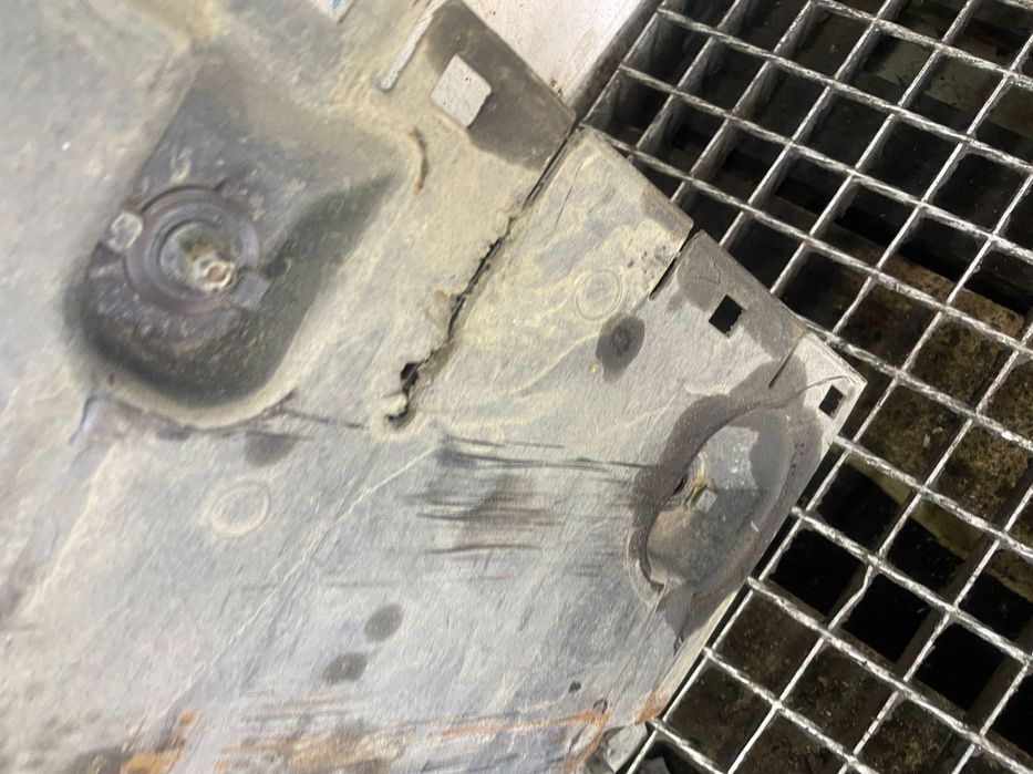 Scut caroserie stanga 8K0825207B Audi A4 B8/8K [2007 - 2011] 2.0 tdi