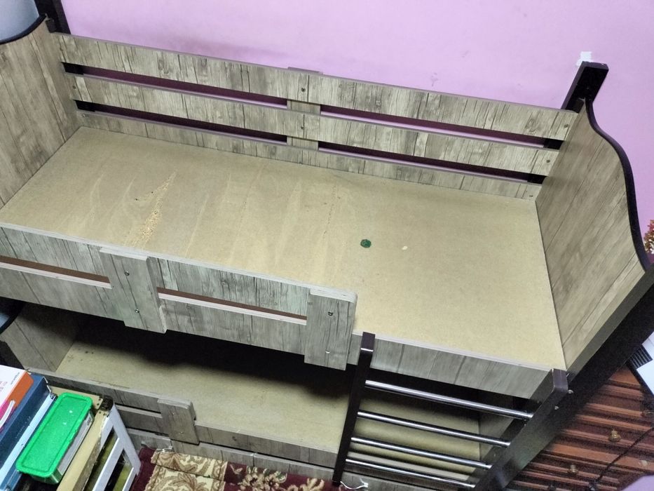 Детская вухъярусная кровать