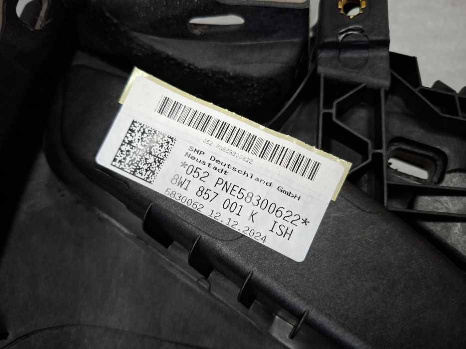 Ново Табло Audi A4 B9 A5 F5 RS4 RS5 8W1857001K Ауди А4 Б9 А5 Ф5 Черно