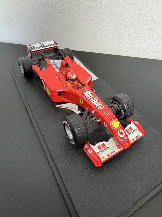 Macheta Ferrari 1:18