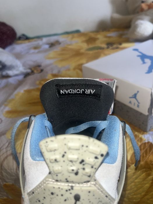 Jordan 4 university blue