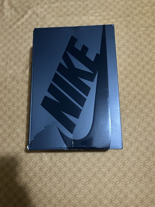 Adidasi dama noi cu bon originali