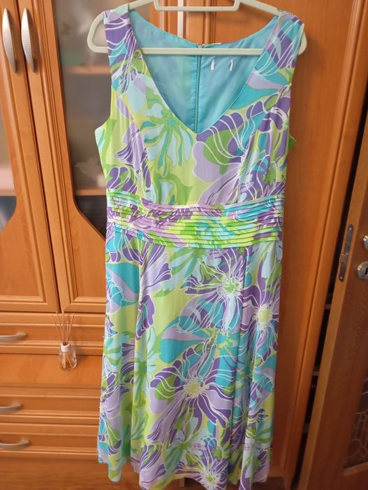Rochie de voal. .