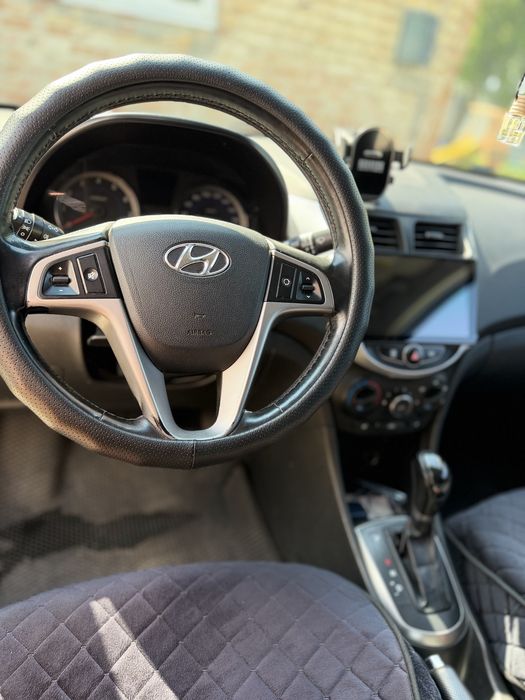 Продам Hyundai Accent 2015г