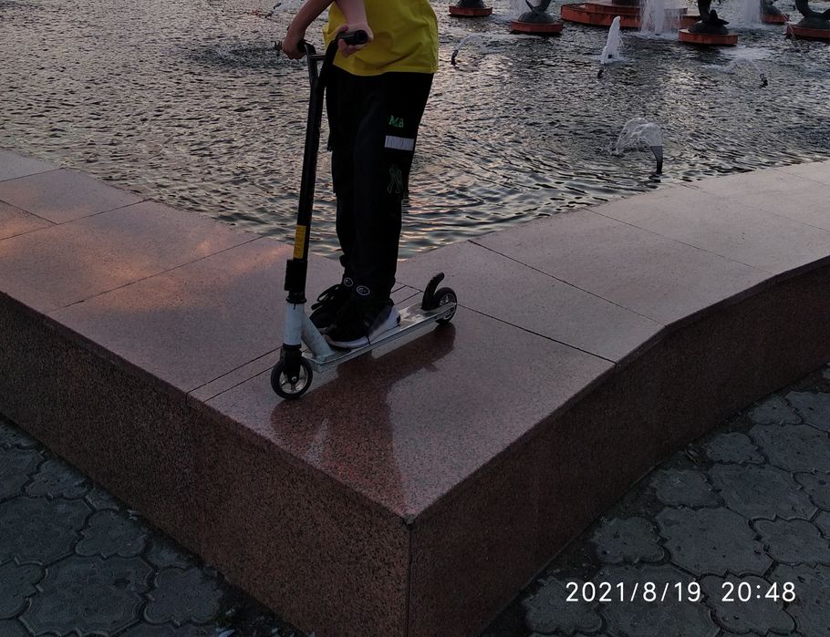 Продам трюковой самокат