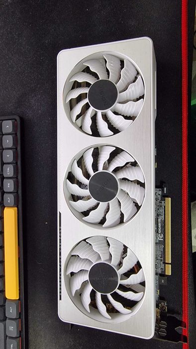 Gigabyte RTX 3070 Vision OC GB