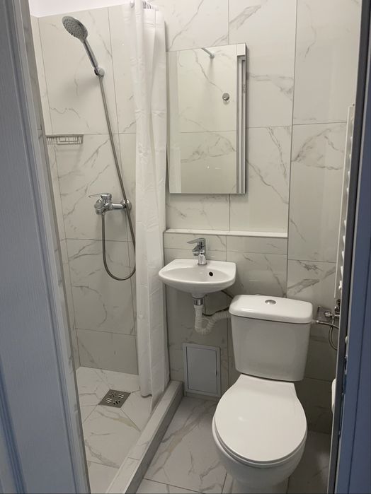 Inchiriez garsoniera complet renovata