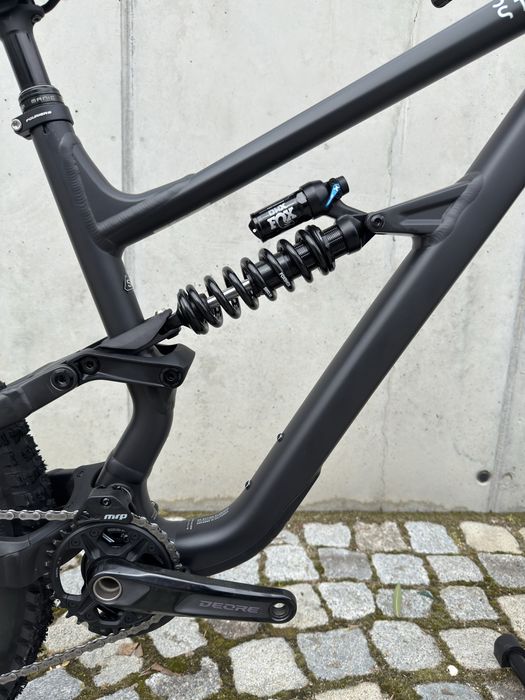 Планински велосипед Specialized Status 170 чисто нови размер: S4/S5 mullet