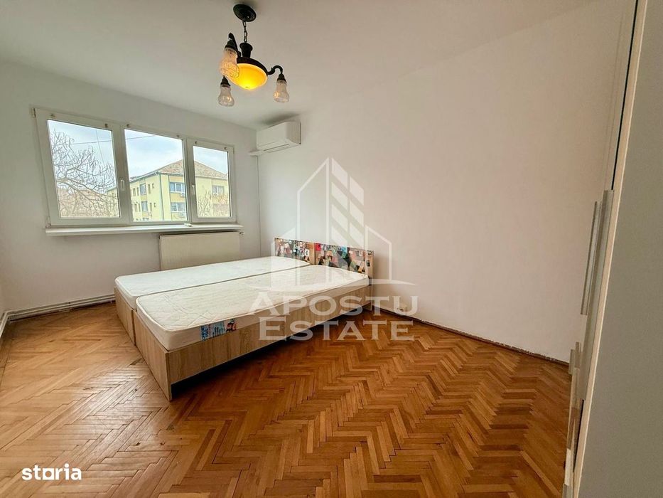 Apartament 4 camere, etaj intermediar, zona Circumvalatiunii,Timisoara
