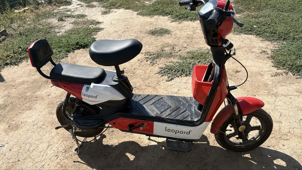 Электроскутер Leopard