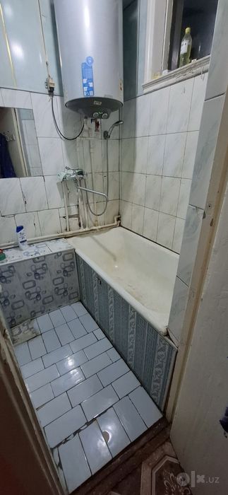 3-х комнатная квартира в центре Ангрена