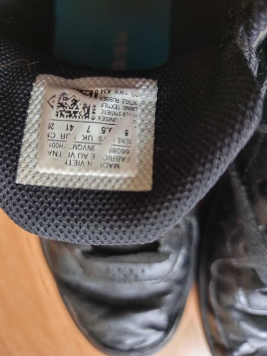 Запазени маратонки Converse