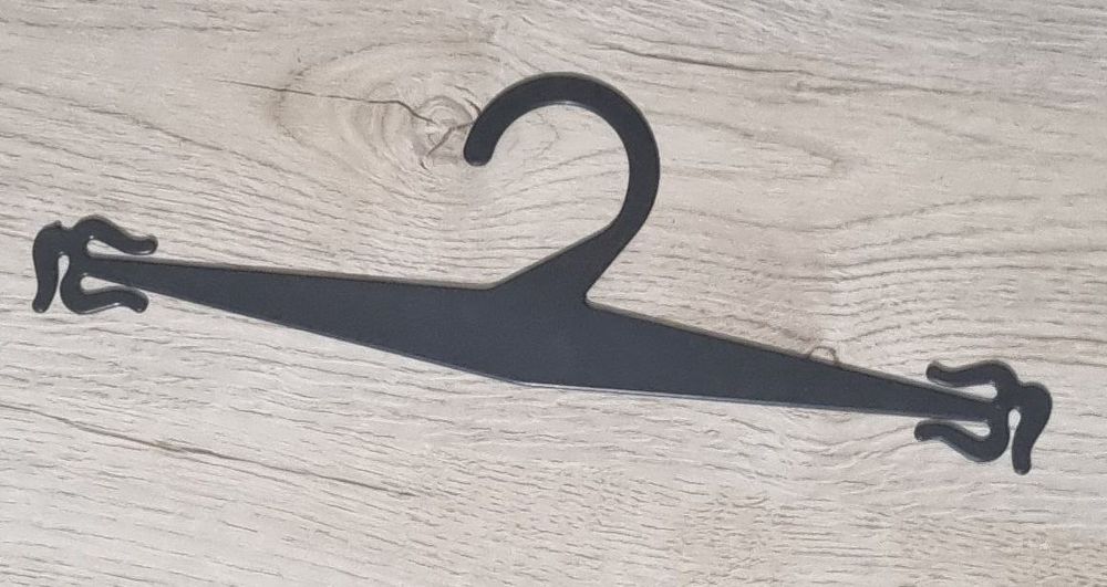 Вешалки для детской одежды