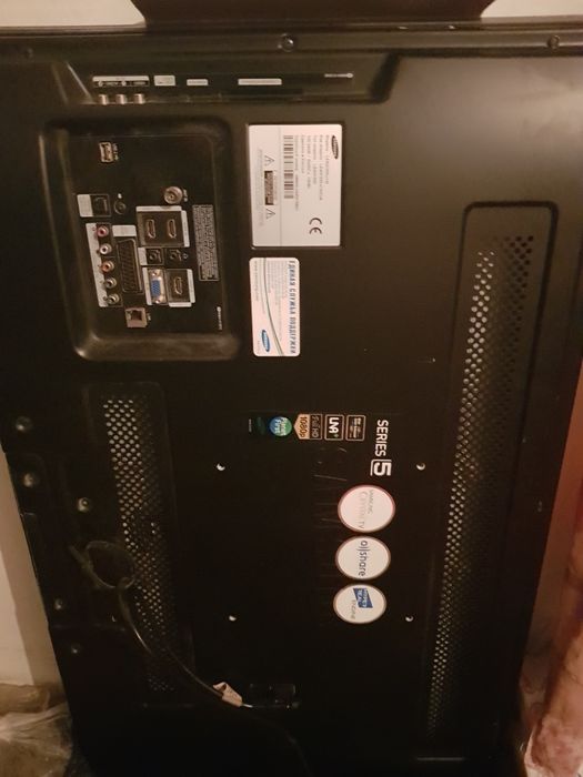 Теледидар сатылады. +  Кронштейн сыйлыққа.