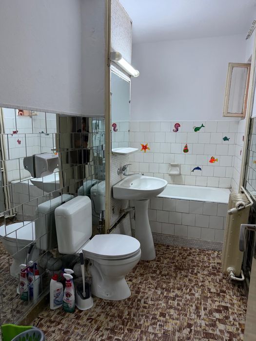 Proprietar -Apartament 3 camere decomandat  Zona Vlaicu , central