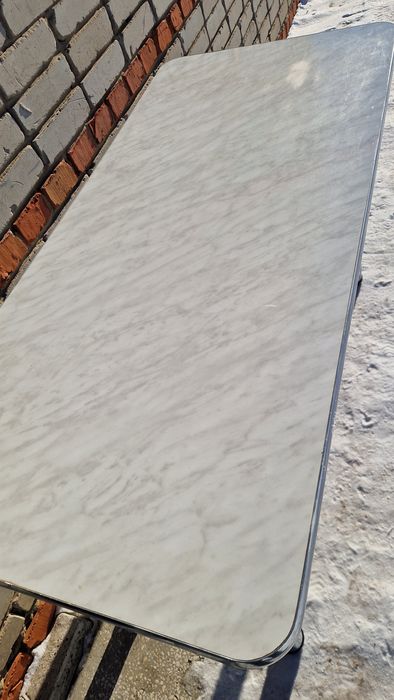 Продам кухонный стол