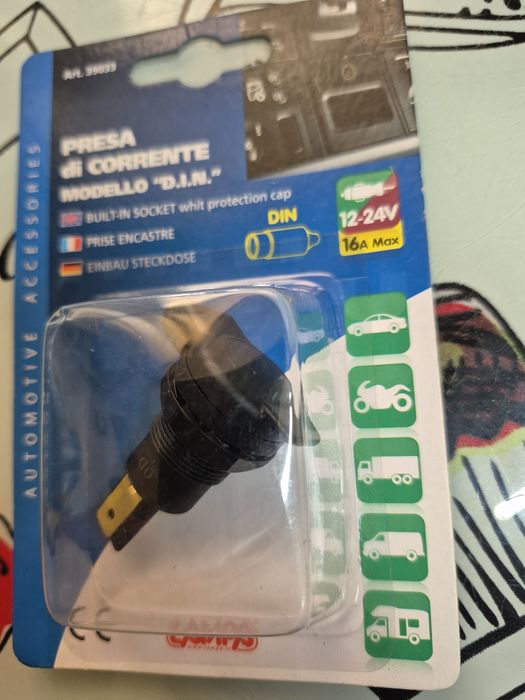 Borne acumulator mic soclu bricheta auto moto atv scuter