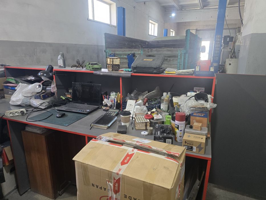 Продам стойку ресепшен