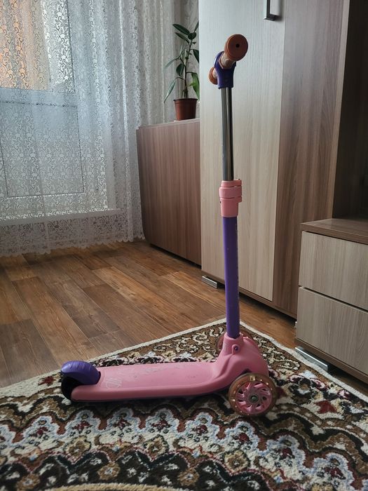 Продам самокат детский