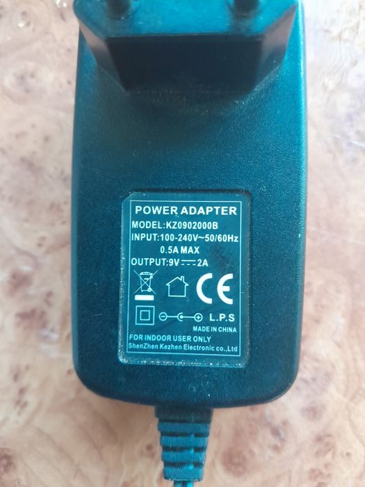 Vând 3 alimentatoare ieșire 9v, 4,8v și 12v 30 lei bucata