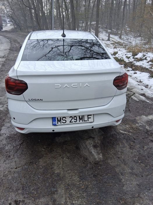 Dacia logan 2023 1.0 TCE , schimb cu toyota auris 1.8 hibrid  min 2016