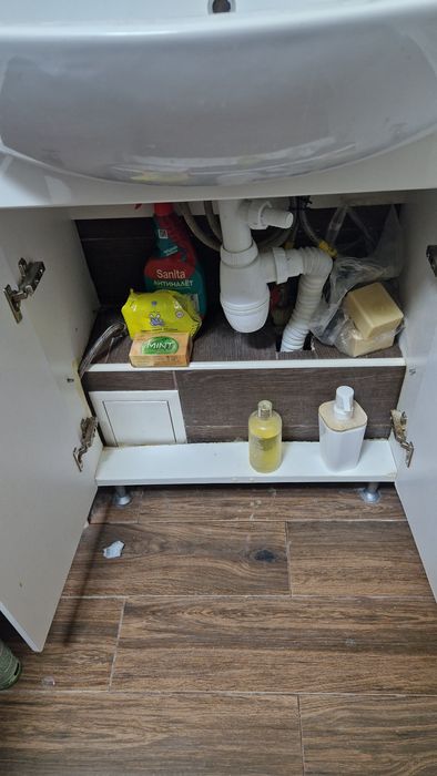 Продам тумбу с раковиной