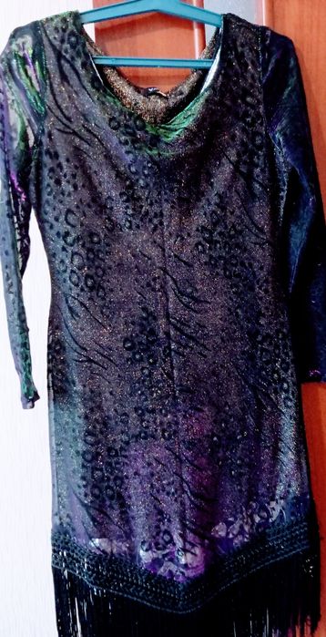 Продам платья очень много