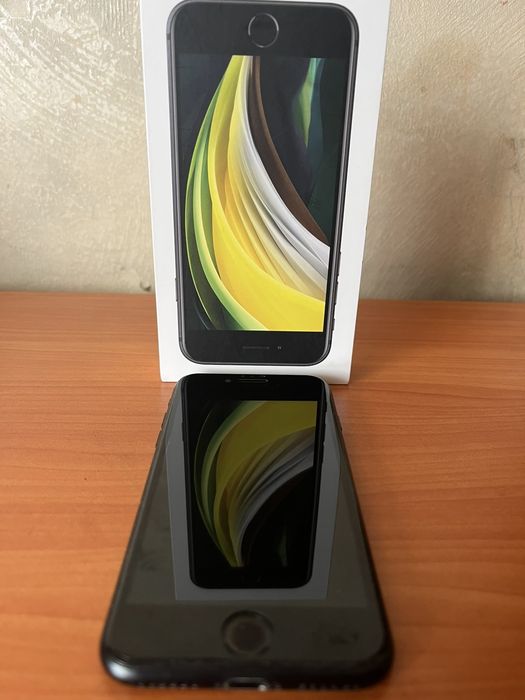 Айфон/IPhone  SE 2020 64 GB