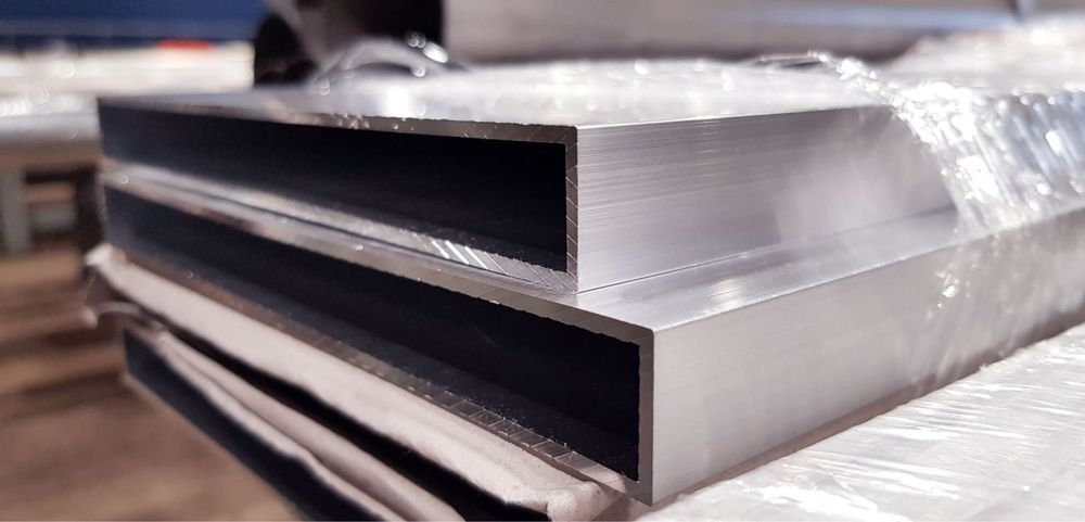 Teava rectangulara de aluminiu