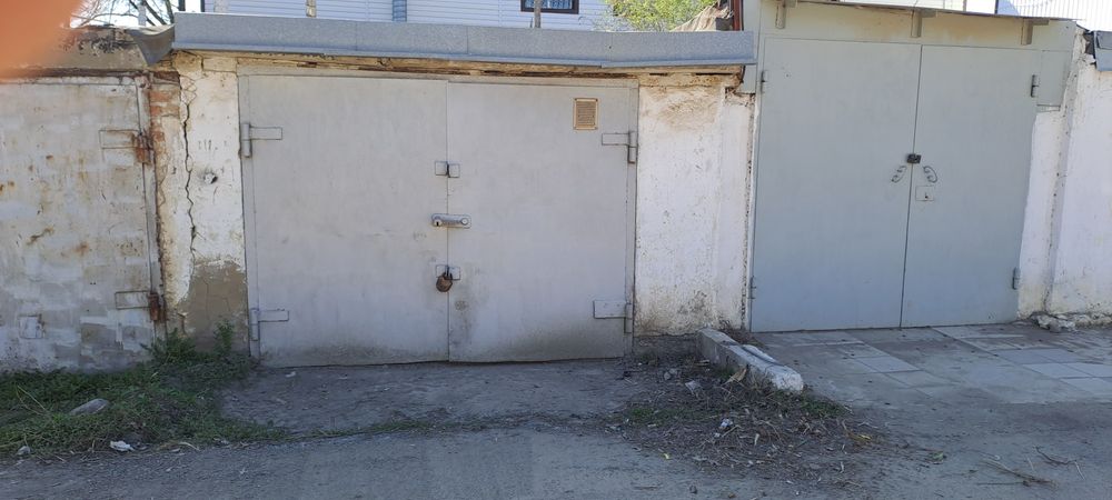 Продам гараж в торговой базы